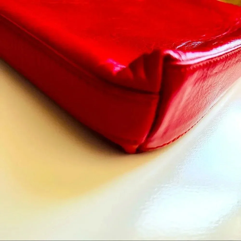 NWOT India Hicks Red Clutch Insider Cosmetic Bag - Red